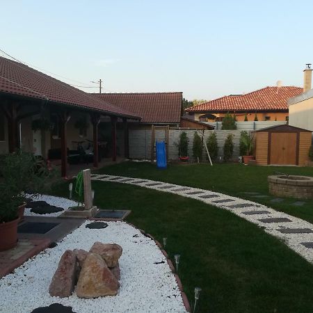 Apartmany Dimitra Štúrovo Exterior foto